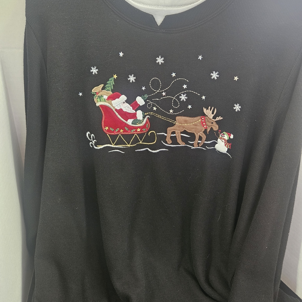 White Stag Black Holiday Sweatshirt